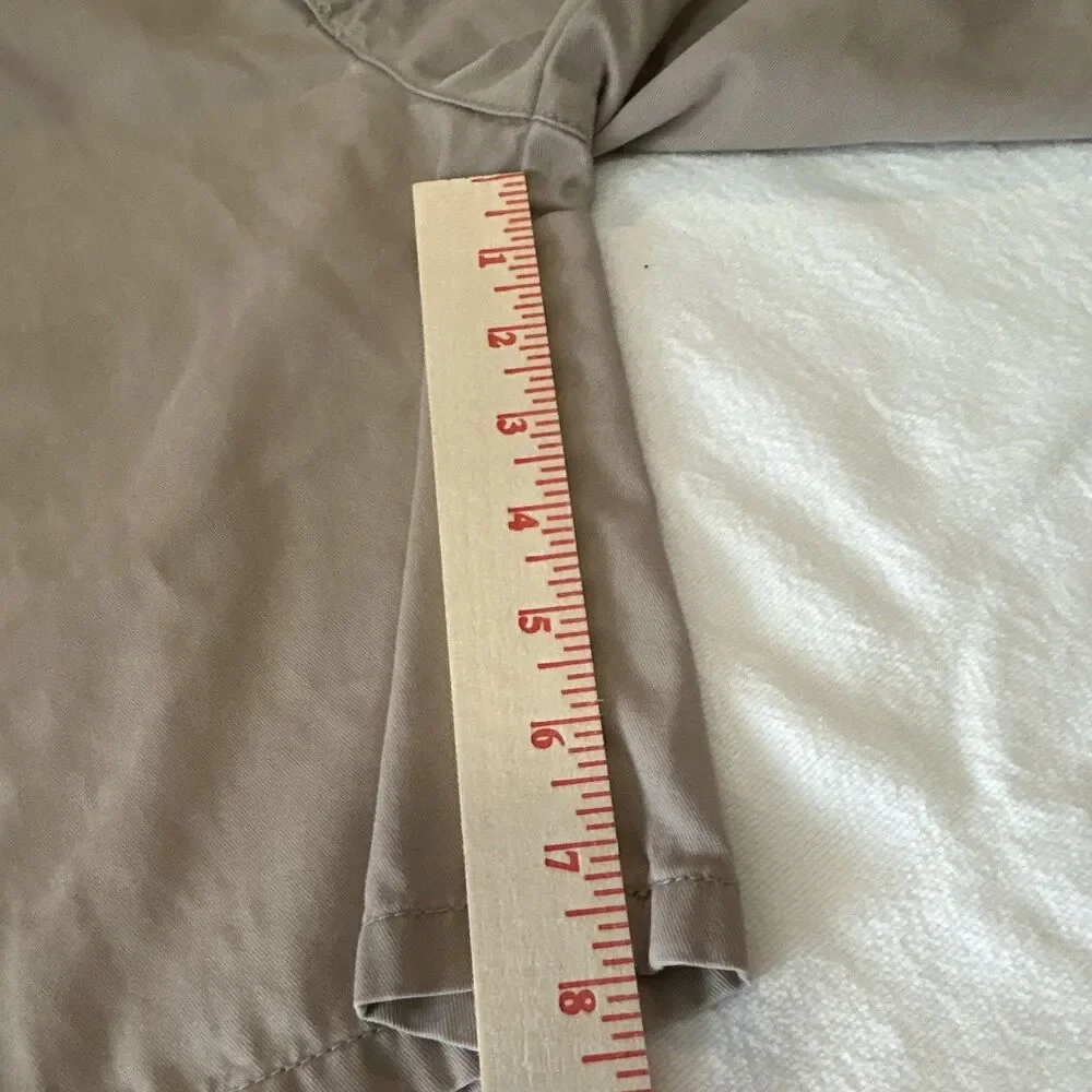 Gymboree Boys Beige Chino ShortsSize 10 Cotton Twill AdjustableWaist Pockets 183